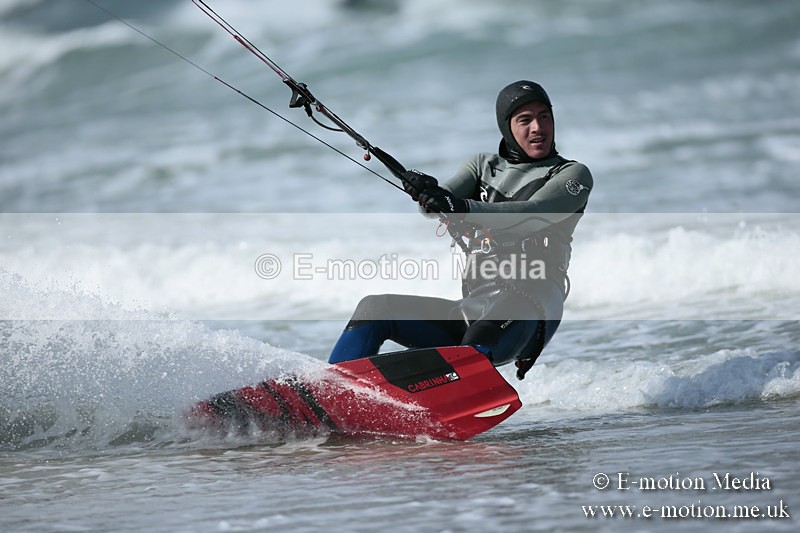 KS 020413-99 - Kite Surfing