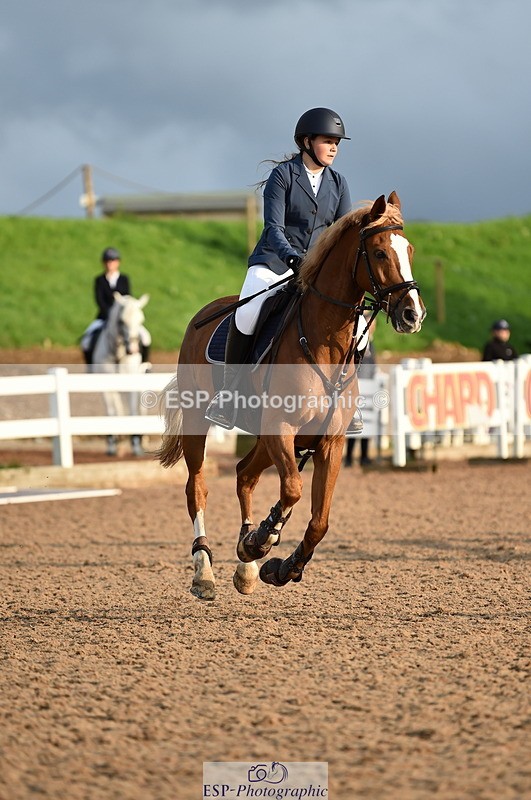 220829A-182452-00555 - 90cm classes