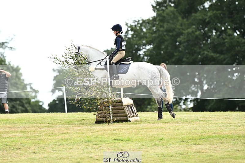 240825X-115852-32185 - 70cm XC 11.00 to 12.00