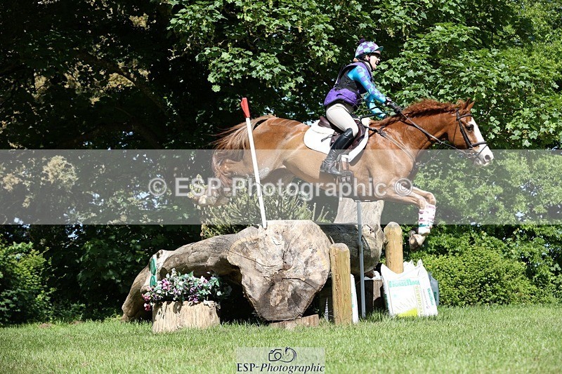 230527-100036-08290 - 208-NICO-Holly_Clarke-XC