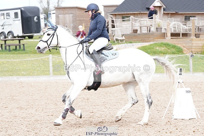 250414-135436-01032 - 90cm Round 2