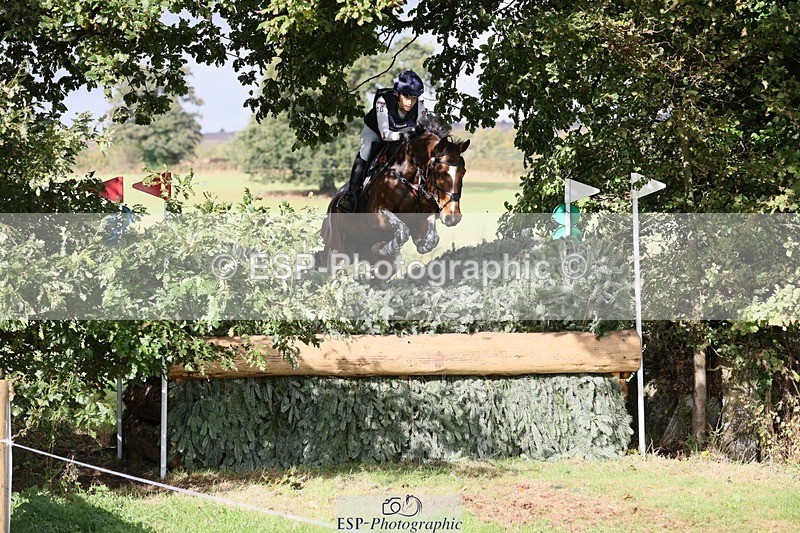 231020-121218-08717 - 044-COOLEY.ON.THE.CARDS-Charlotte.Cooke-XC