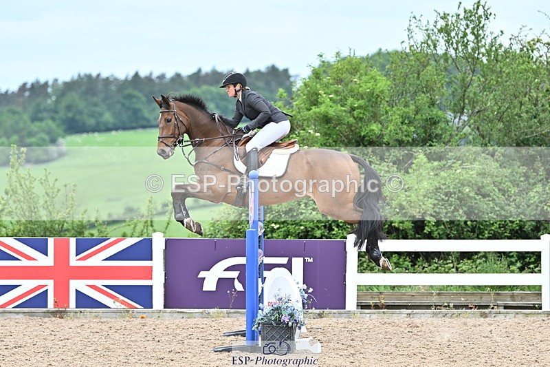 240523A-135503-01957 - Cls 5 National 1.30m