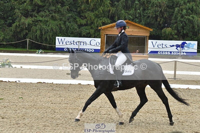 231018-145216-00655 - 004-CARTOON.HERO-Sophie.Wildern-DR