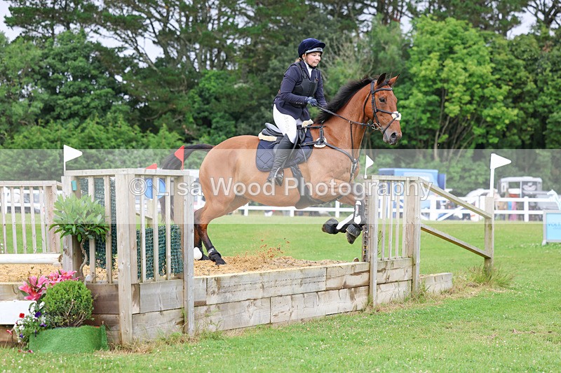 3E7A1076 - Class 4: 70cm Senior