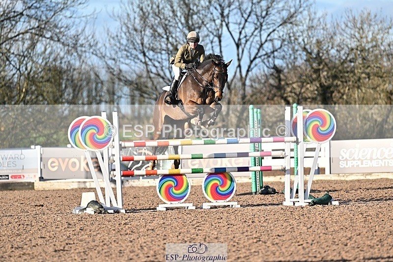 251203-140634-00792 - Cls 5 Foxhunter and 1.20m Open