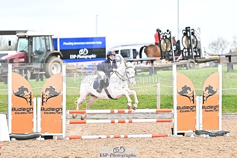 250414-105134-00266 - 80cm Round 1