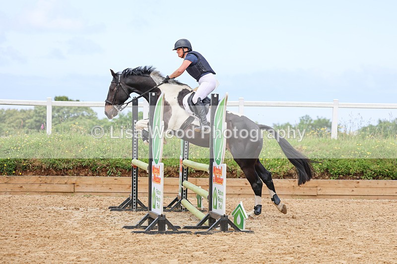 3E7A3069 - Class 4: Senior British Novice/90cm open