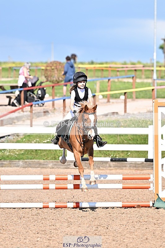 250513-161602-00204 - Clr Rnd & 60cm