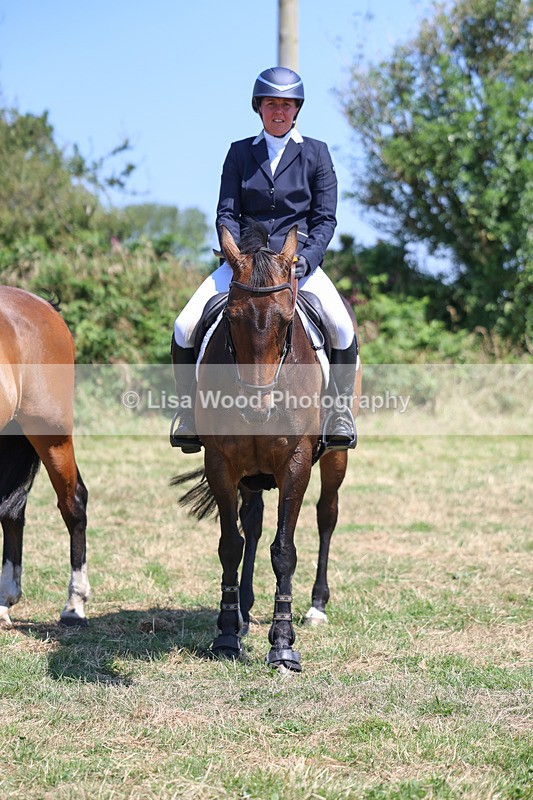 3E7A4244 - Class 4: Club 90cm Juniors and Seniors