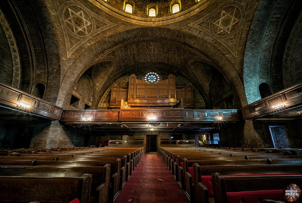 B'Nai Jeshurun Synagogue/Hopewell Baptist Church | Entrance View - B'nai Jeshurun Synagogue/Hopewell Baptist Church
