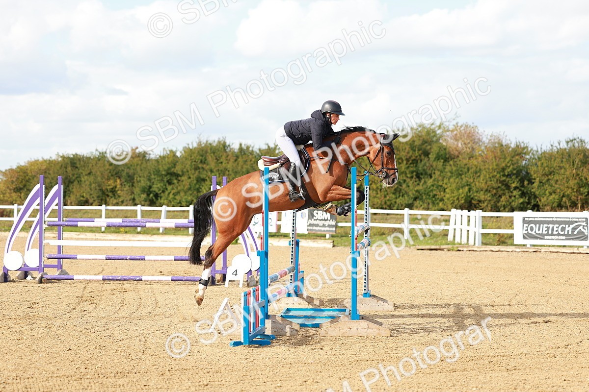 SBM_001911 - Class 5 - Senior Foxhunter - 1.20m