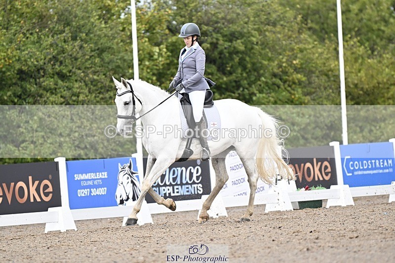 250907-105034-06370 - 070-Charlotte.DoreyDeards.Silver.Bounce