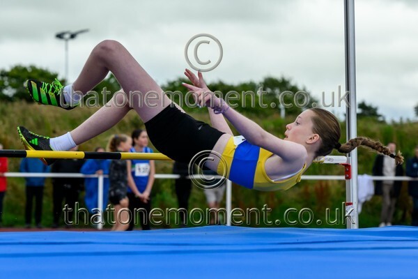 ComMast25-918657 - Field Female Set One