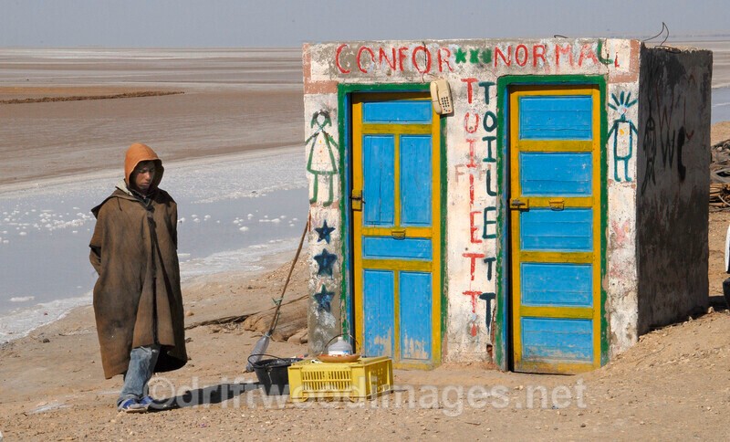 Chott el Jerid local toilets and figure - Tunisia