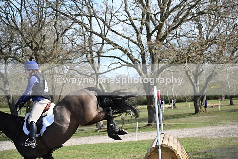 WJ6_2556 - Time 11:00 to 11:24