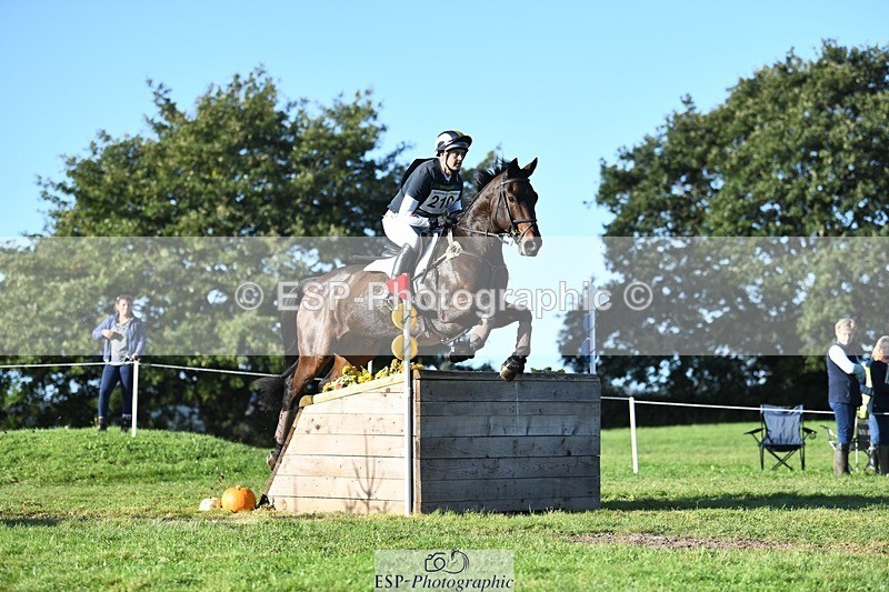 231022-101213-25590 - 210-TREGARON-Gubby.Leech-XC