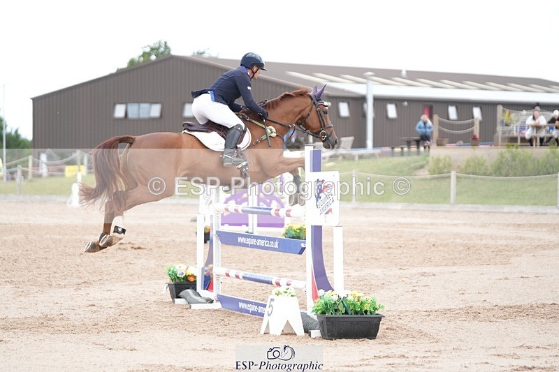 250801-111019-04867 - Cls 14 Snr Fox 1st Rnd