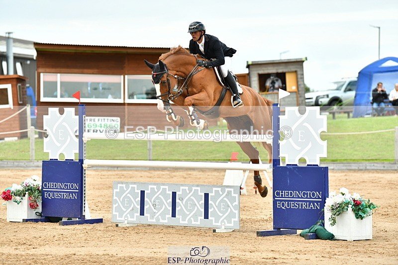 230720A-151002-03734 - Cls 9, 2 Star Big 1.40m Start to break