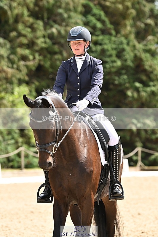 250808A-143911-00952 - 032-Caitlin.BurgessFurst.Sandreo.MFS