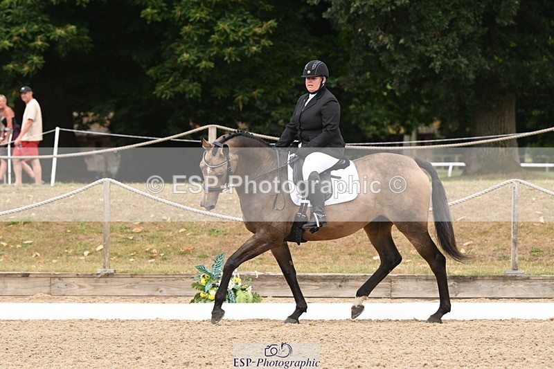 250719A-104215-03972 - 127-Jocelyn.Gilmore-Spring.Lily