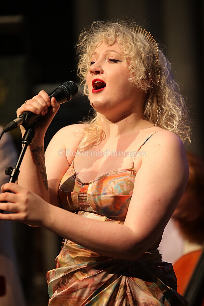 FOLK N BLUES-488 - FOLK and BLUES SEPT 2022
