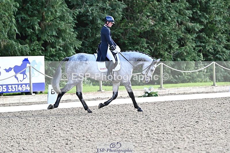 241023-143333-00542 - 001-Cameron.Beer-NEWPORTS.DEFINITELY.UNTOUCHABLE