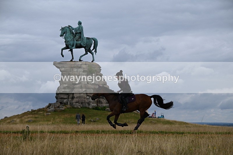 DSC_5414 - Time at Statue 11:46 to 12:16
