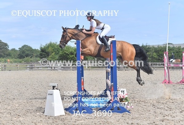 JAC_3690 - CLASS 5  Senior Newcomers/ 1.10m Open