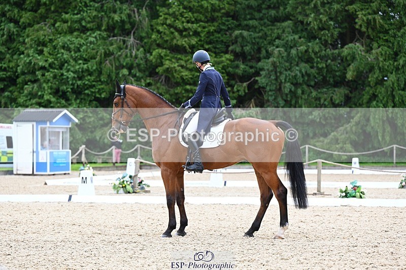 240524-090411-07656 - 501-BRUNO_FG-Edie_Campbell