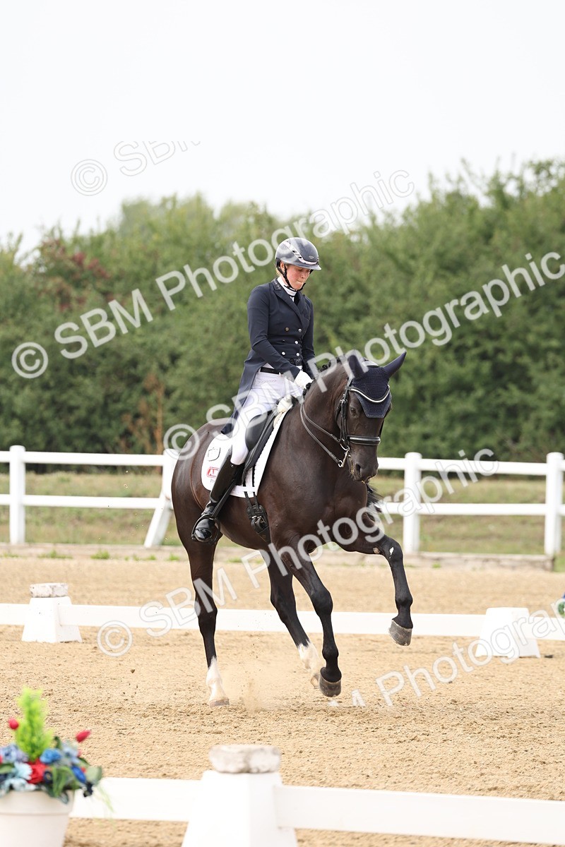 SBM_008228 - Class 10 - FEI INT I - 16.10-16.50