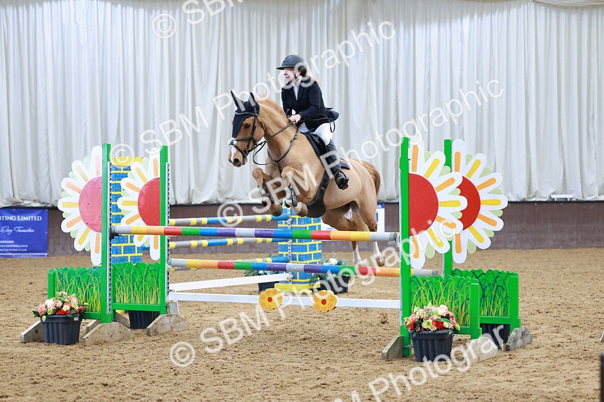 SBM_003568 - Class 11 - Senior Newcomers/ 1.10m Open