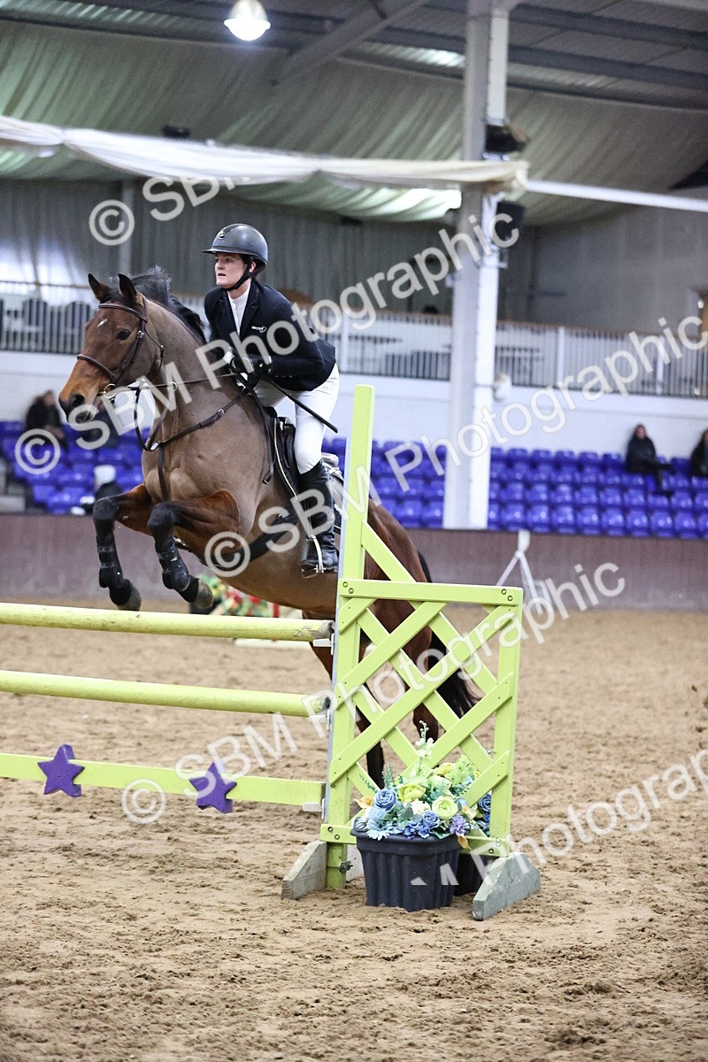 SBM_2325 - Class 8 - Nupafeed Supplements Senior Discovery/ 1m Open