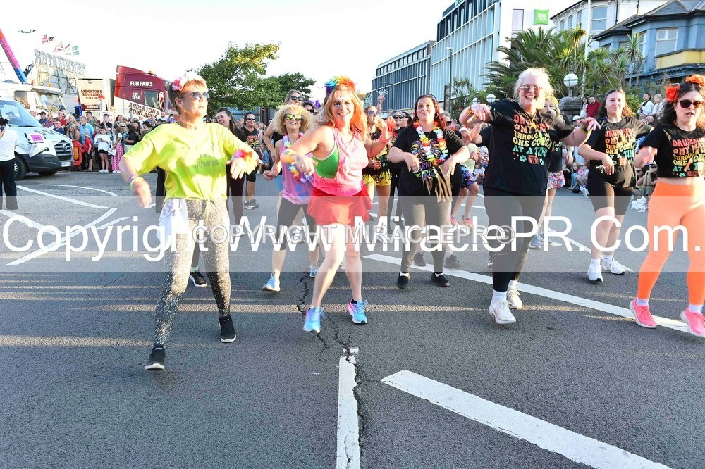 SH4_3850 - Carnival Procession.