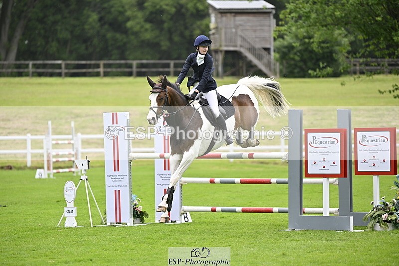 250613A-114250-00744 - Cls 2 Snr 1.15m Members Cup