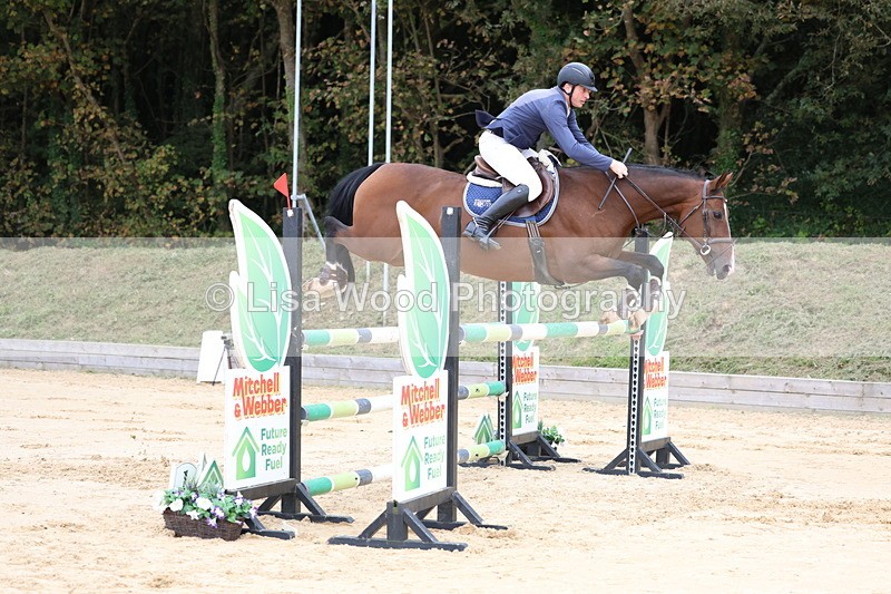 3E7A3463 - Class 9: Senior Foxhunter/1.20 open