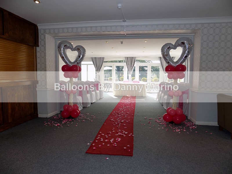 Hearts on fire columns - Wedding Balloon Photos