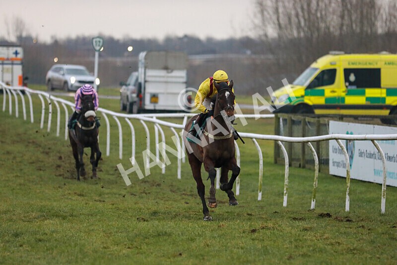 100225-Race 4-Onesoc-5805 - Race 4