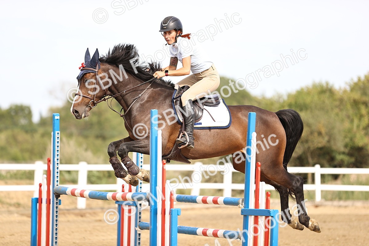 SBM_001595 - Class 6 - Senior Newcomers 1.10m