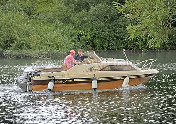 090712 VALERIE JANE IMG_0372 - Motorboats - Open