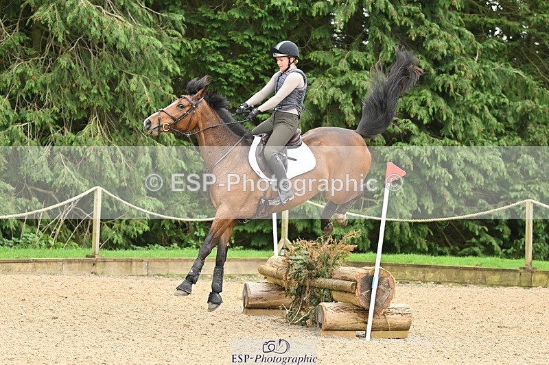 240411-114553-01117 - Group 4 XC