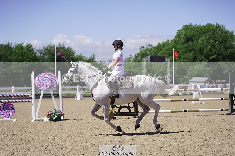 230624A-140406-01750 - Cls 25 Pony Newcomers & 1m Open