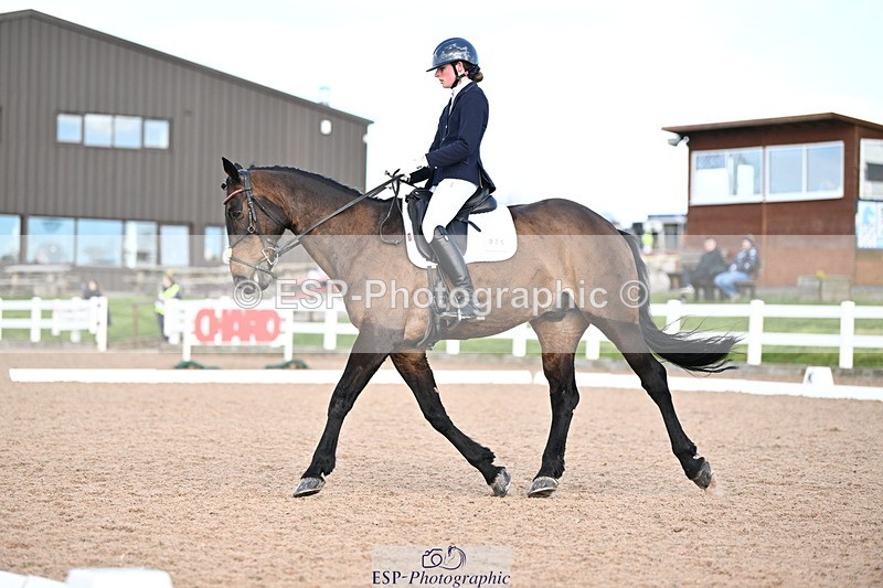 240324A-133003-03663 - Novice 27, 12.30 to 13.50