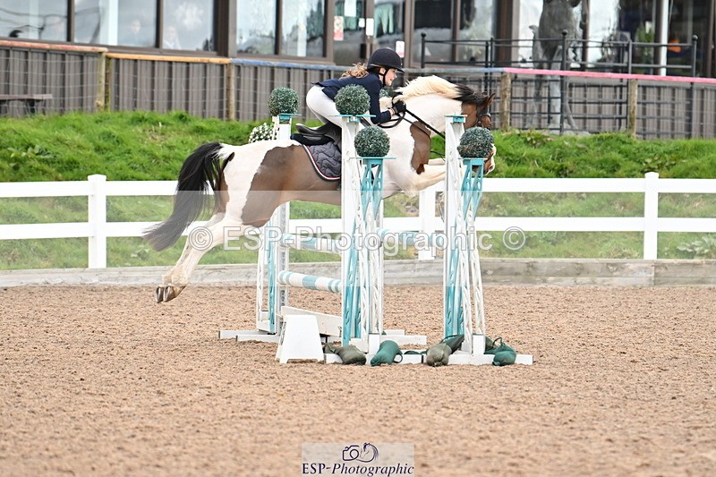 240310A-111144-02260 - Cls 4 Pony Discovery and 90cm Open