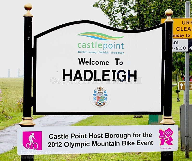 Welcome To Hadleigh - Olympic Torch Relay