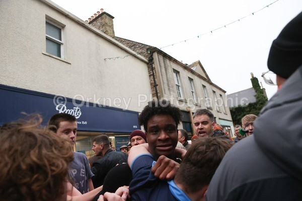 AA076195 - Christmas Boys Ba'