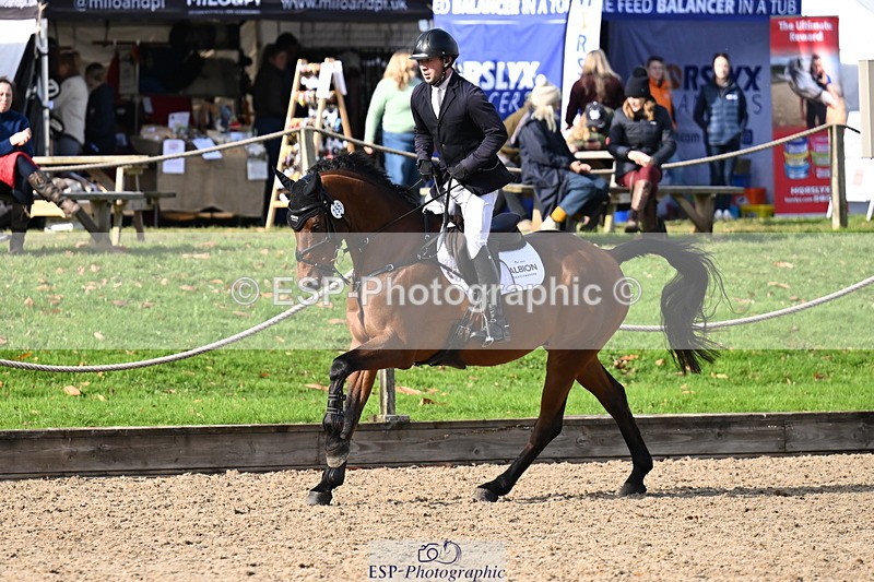 251024A-131520-10645 - C-255-Rupert.Batting