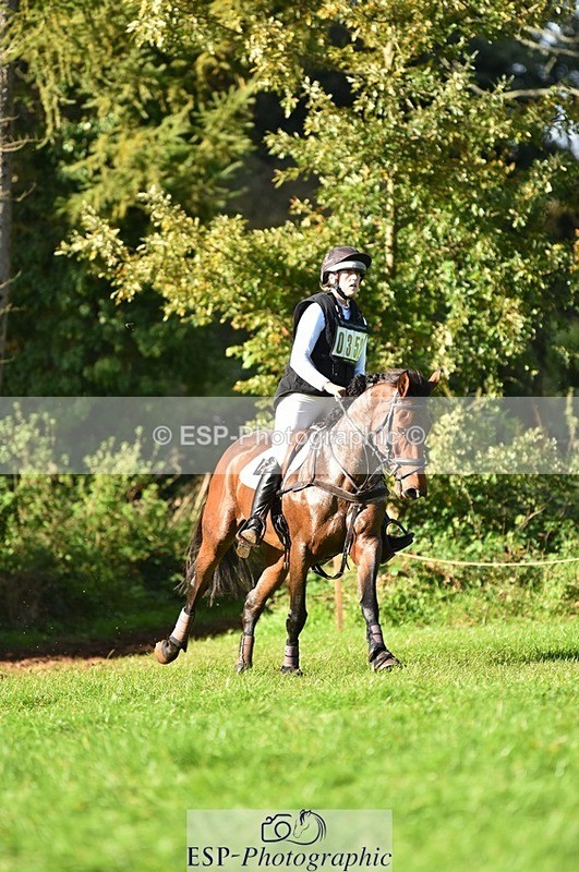 231022-151004-29322 - 352-GREANNANSTOWN.QUARRYMAN.GIRL-Grace.Taylor-XC
