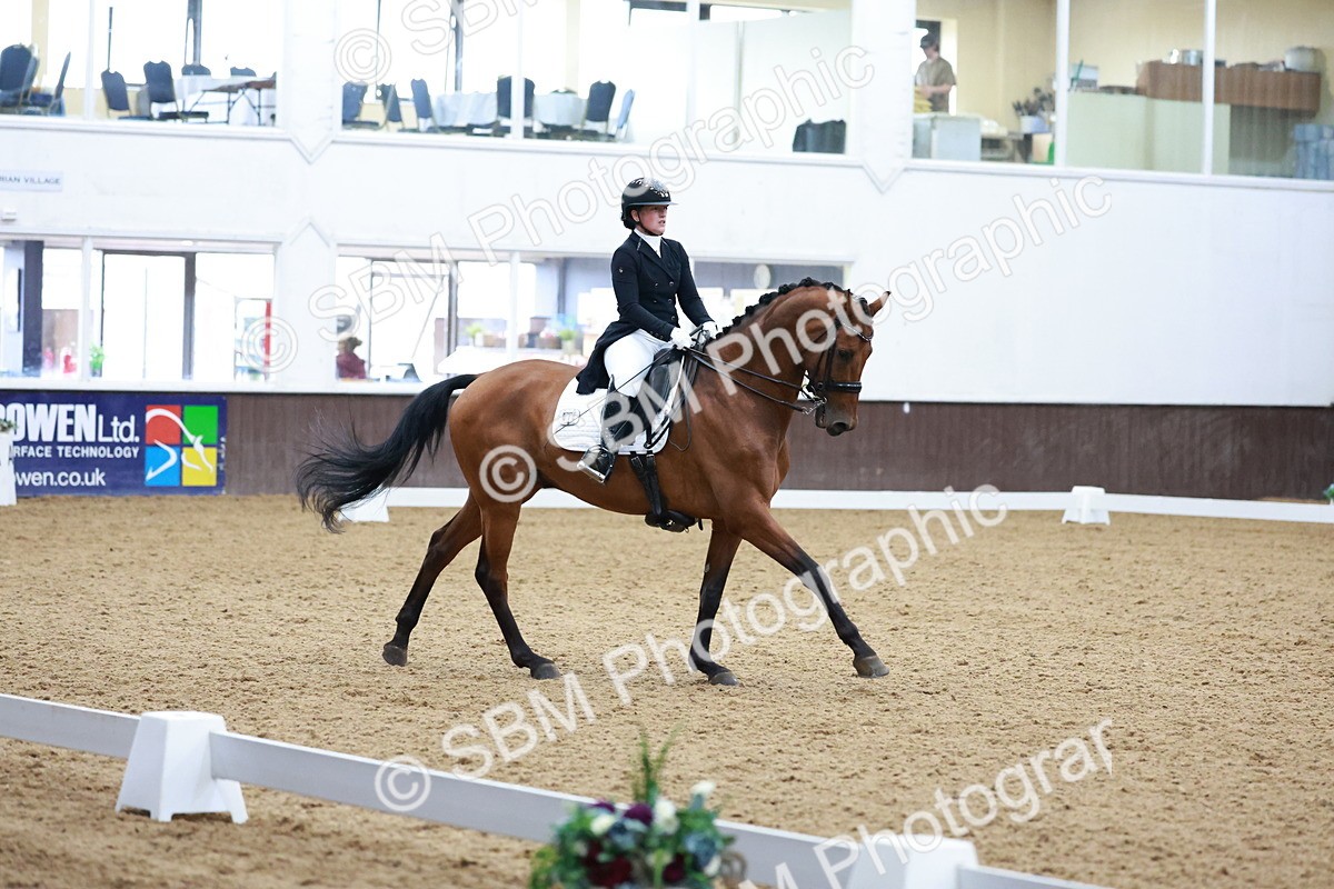 SBM_021069 - Class 13 - FEI INT I - 16.26-17.14