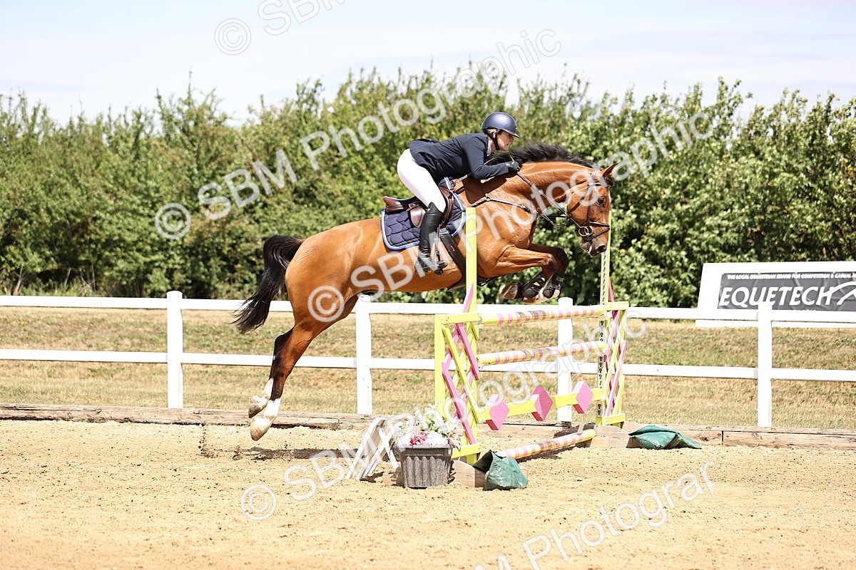 SBM_010336 - Class 9 - Senior Foxhunter - 1.20m Open